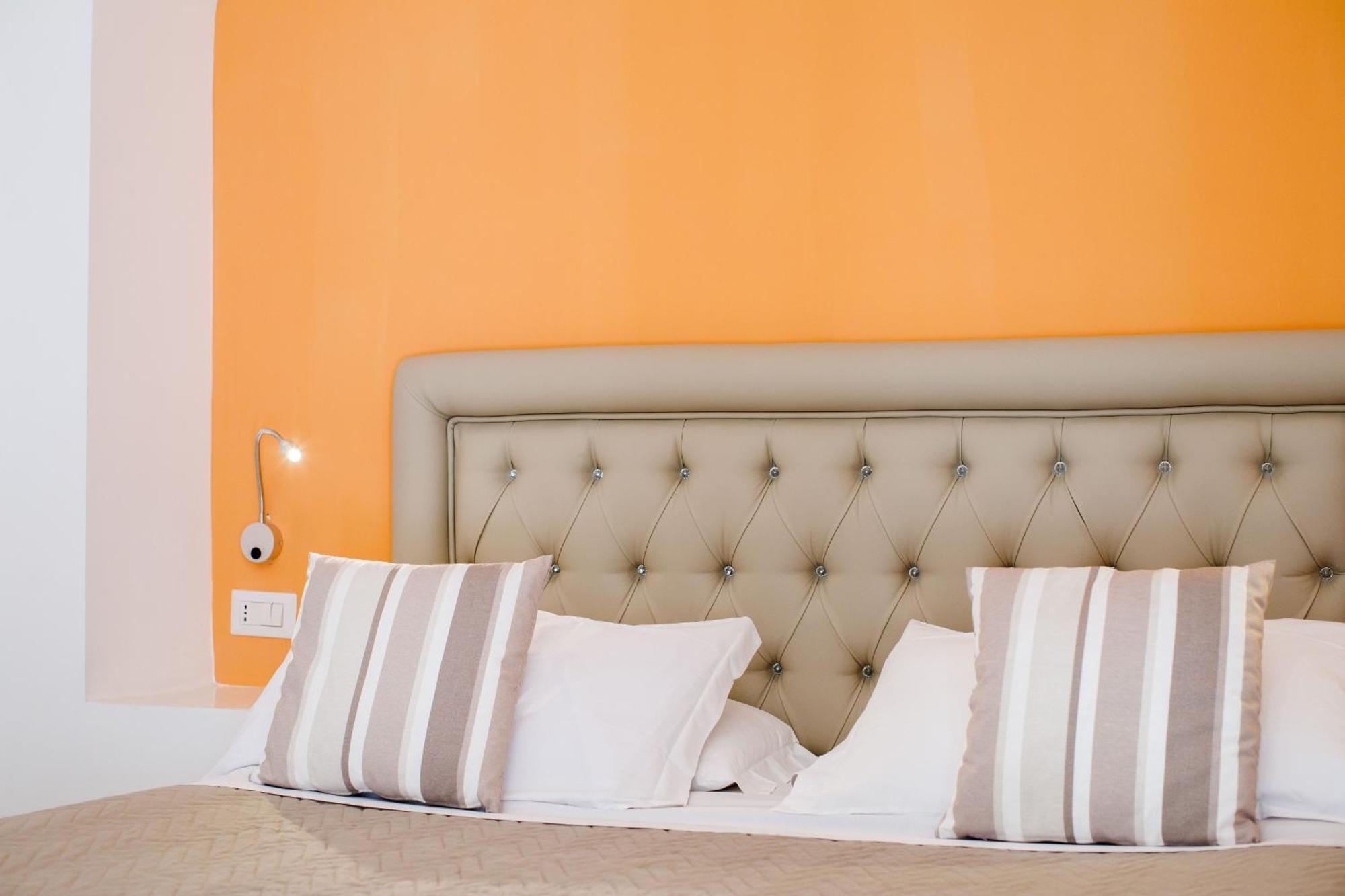Sorrento Comfort Rooms Con Piscina Eksteriør billede